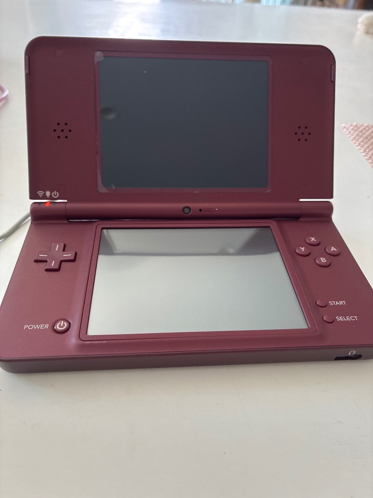 任天堂（Nintendo） DSiLL ニンテンドーDSi LL 本体 すぐ遊べるセット