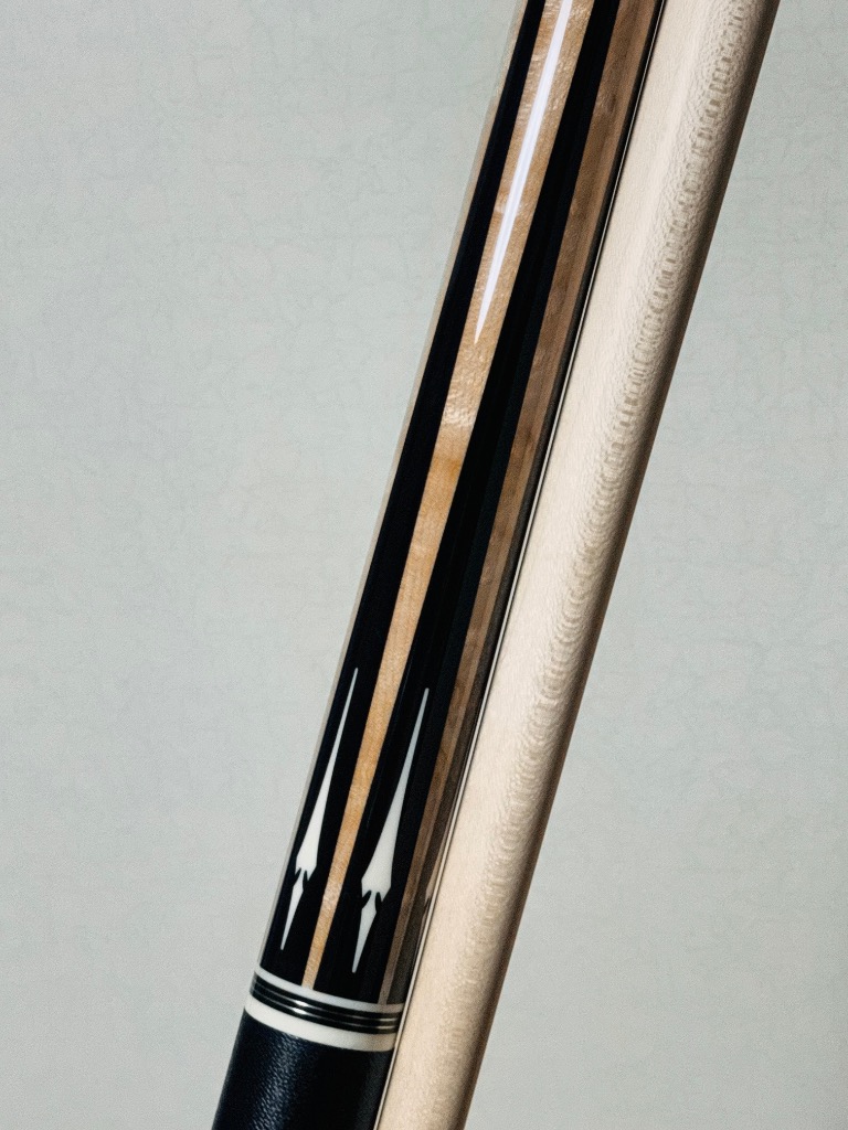 ビリヤード キュー MEZZ【メッヅ】 ASTR-232 WX-Σシャフト標準