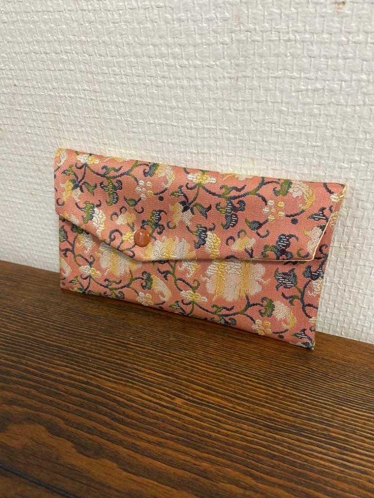 念珠ドットコム 数珠袋/数珠入れ ≪西陣織 正絹≫ 花唐草 (群青) 留め具なし【数珠 葬儀 葬式 法事 仏具 お通夜 収納 男性用 女性用 青色 ブ ｜念珠ドットコム 数珠袋⁄数珠入れ ≪西陣織 正絹≫ 花唐草