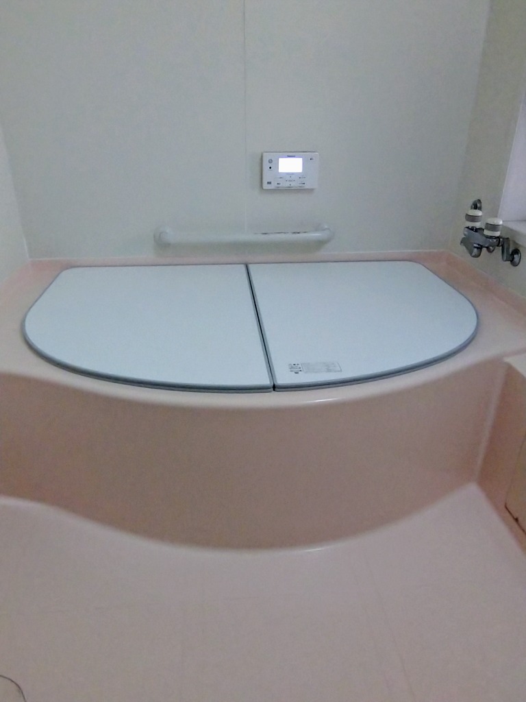 LIXIL 風呂ふた 薄型保温組ふた 浴槽サイズ 95×140cm用(実寸
