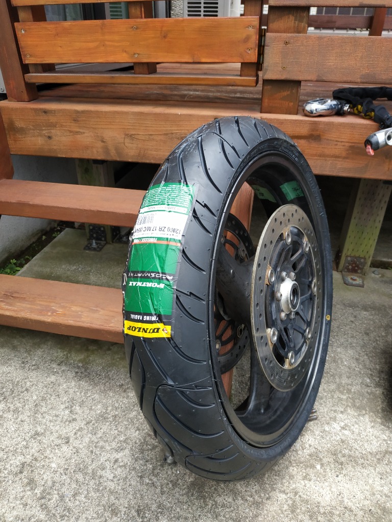ダンロップ　120/60R17　160/60R17　ロードスマート3　未走行 DUNLOP （120/60ZR17 ＆ 160/60ZR17） ダンロップ ロード