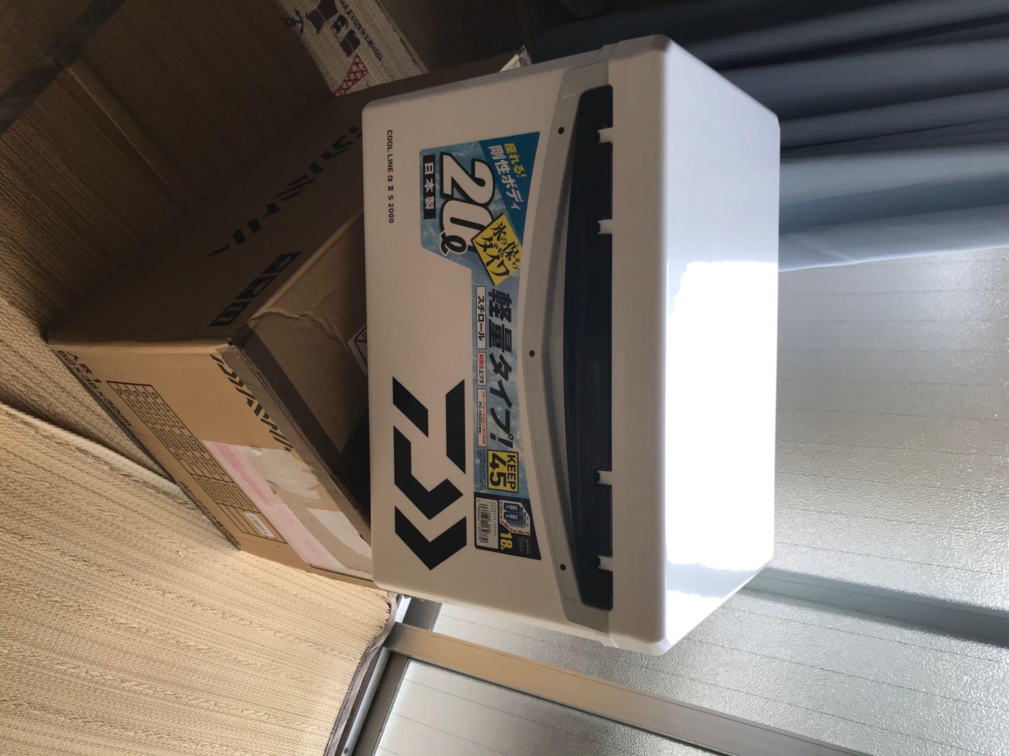 【美品】ダイワ クールライン α II s2000 ブラック クーラーボックス 磯/磯釣り/クーラー/クールラインα II S2000