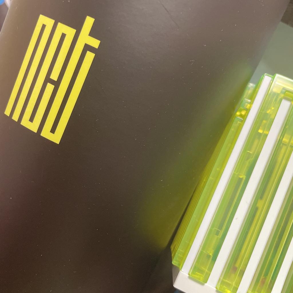 NCT【OFFICIAL LIGHT STICK 公式ペンライト】NCT2018 NCT 127 NCT U 