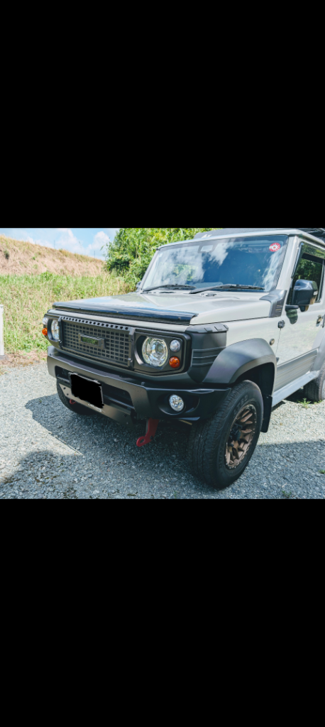 美品　ジムニーシエラ　ノマド純正オプションjcjb74 jb64 フロントグリル ジムニーシエラ フロントグリル スズキ純正部品 JB74W パーツ