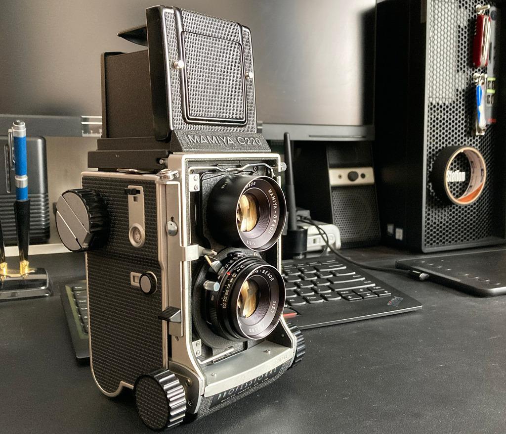 【動作確認済み】マミヤC220,sekor80,f3.7 マミヤC220プロフェッショナル + Sekor 80mm/F3.7 中古カメラ