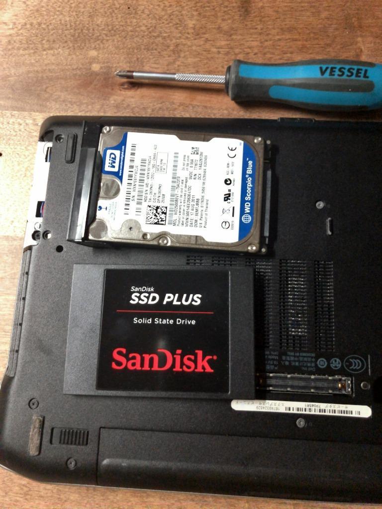 【240GB】 SanDisk サンディスク SSD PLUS 2.5インチ 内蔵型 SATA3 6Gb/s R:530MB/s W