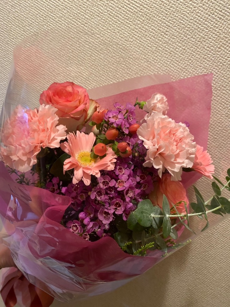 ピンクのおまかせ花束 送料無料｜華やかで可愛いロングブーケ 誕生日