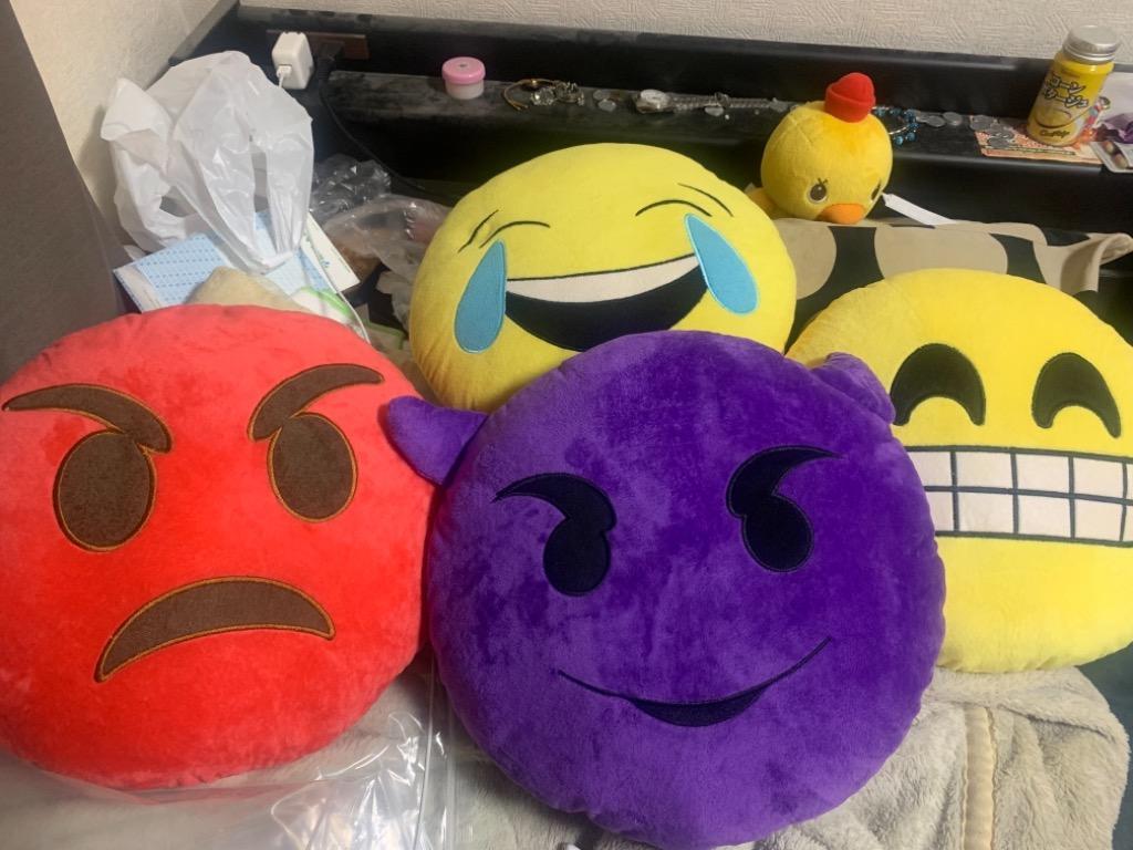 20類絵文字クッション枕♪Emojiクッション枕♪映画観賞のお供に♪♪ふわふわ 抱き枕ユニーク ぬいぐるみ 顔文字 子どものおもちゃ おもしろい  表情おもちゃ :mkr001:Flyfashion - 通販 - Yahoo!ショッピング