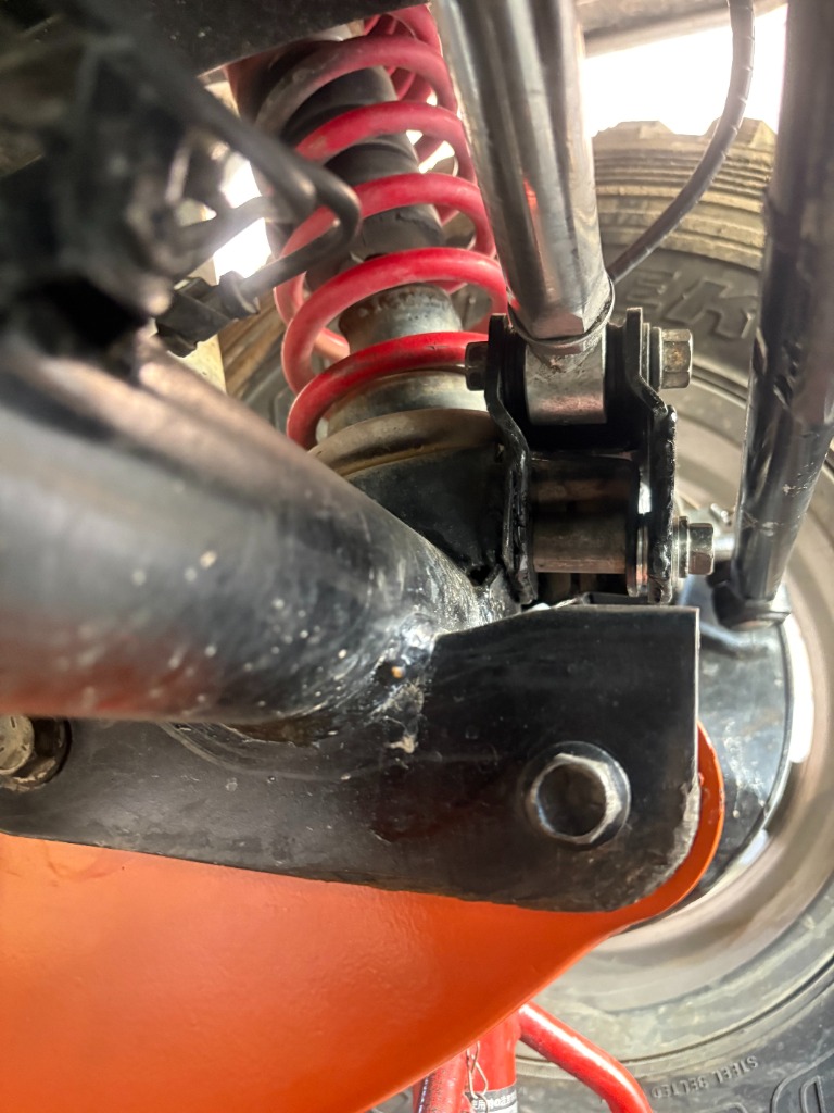 スズキ ジムニー JB23 JB33 JB43 サスペンション フロント ラテラル