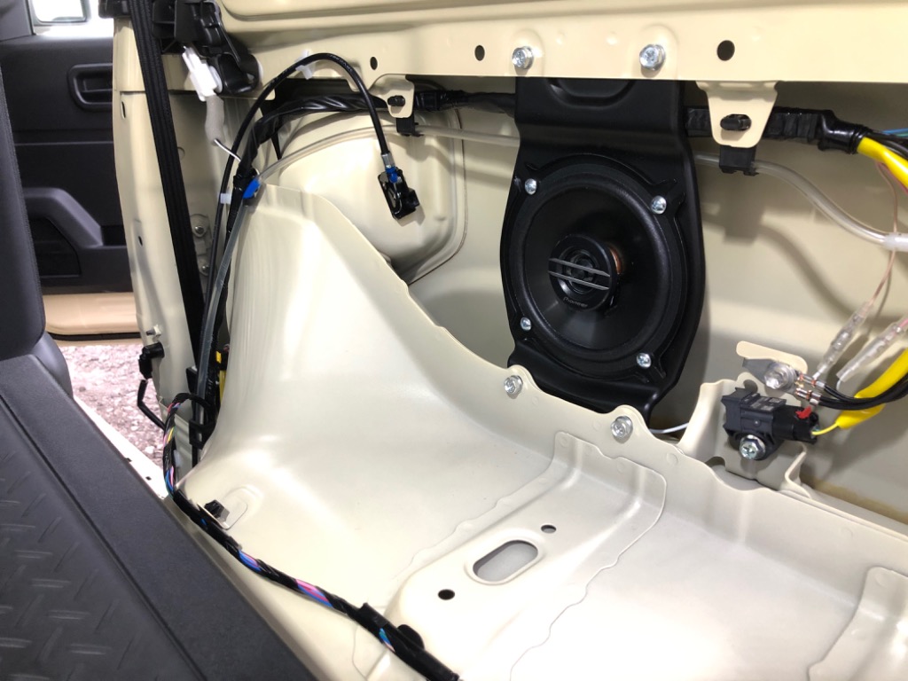 2個セット ボルト付き リア スピーカー ブラケット 13cm スズキ