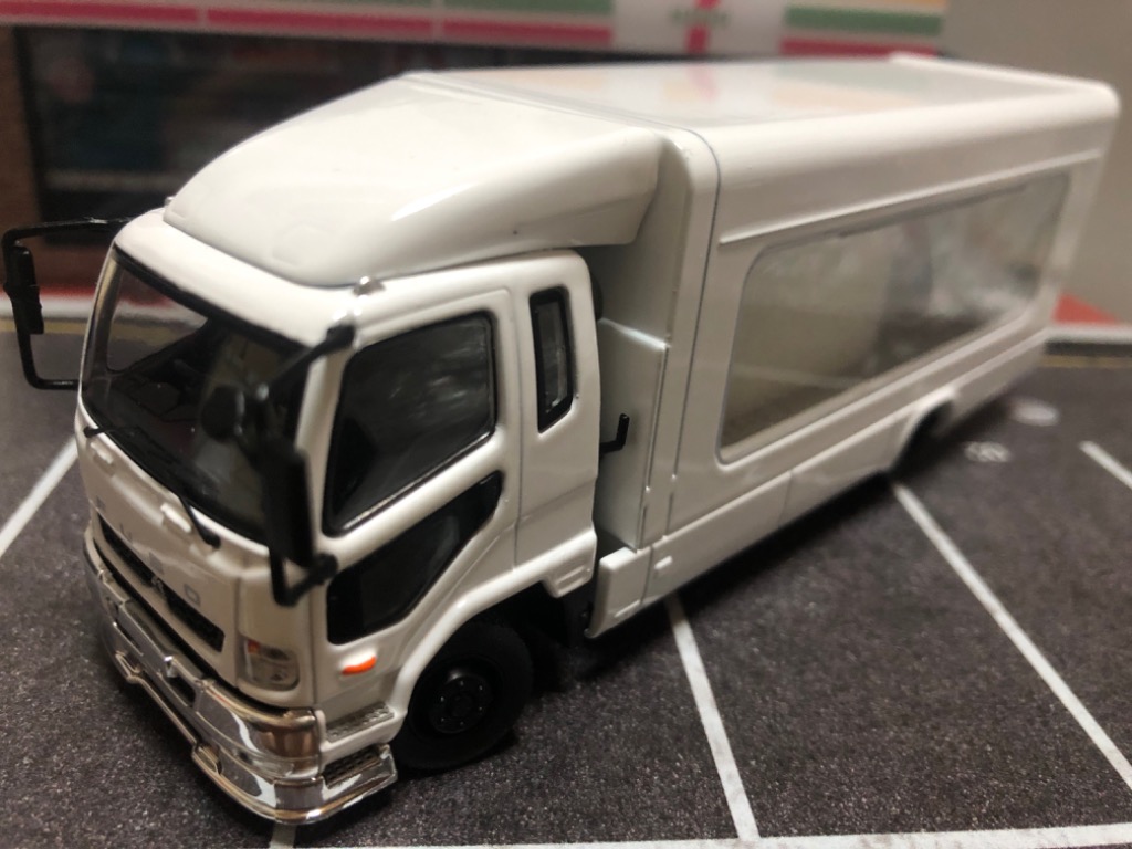 GCD ゲインコーププロダクツ　三菱ふそうファイター　白　ユニック　1/64 1/64 三菱ふそうファイター (1024) /クレーン付き ホワイト
