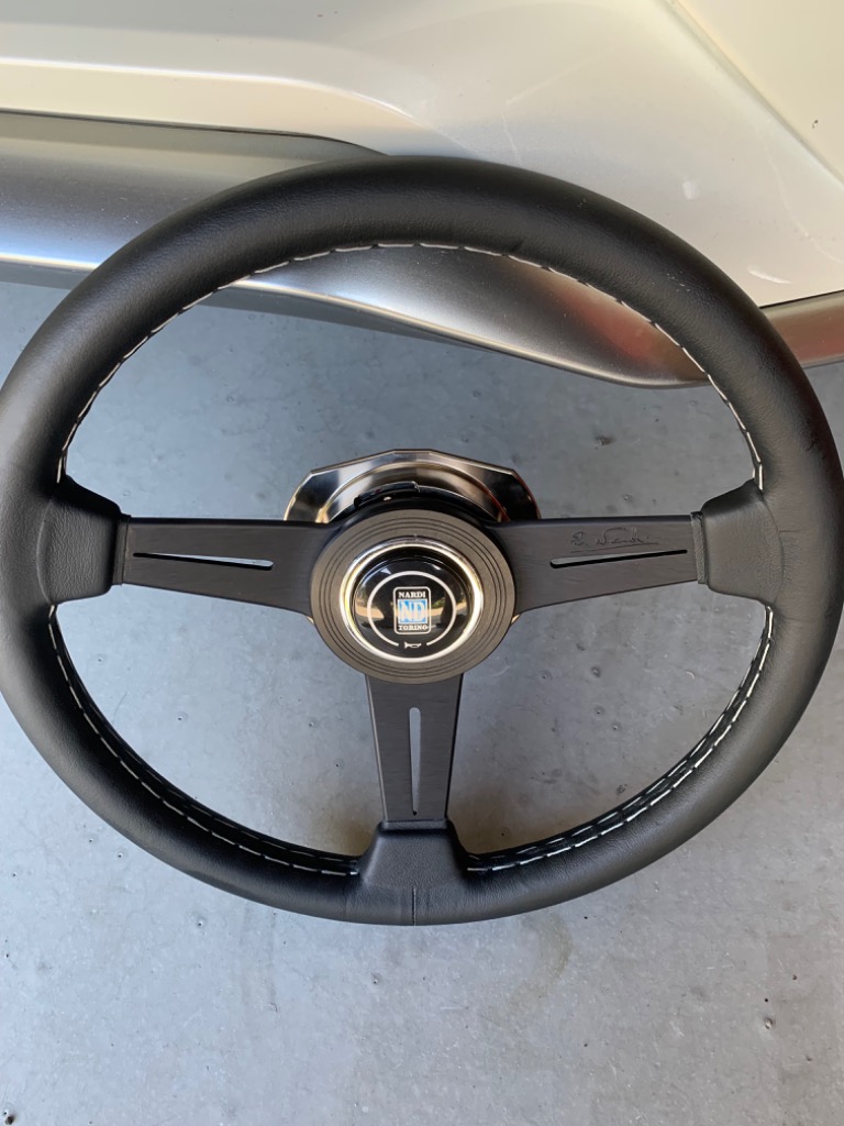 NARDI 在庫◎NARDI ナルディー N342 クラシック レザー 340φ