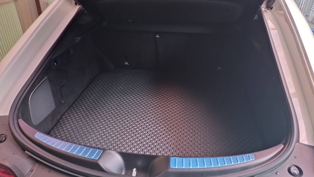 AMG□X290□MercedesBENZ□GTクーペ専用□トランクマット