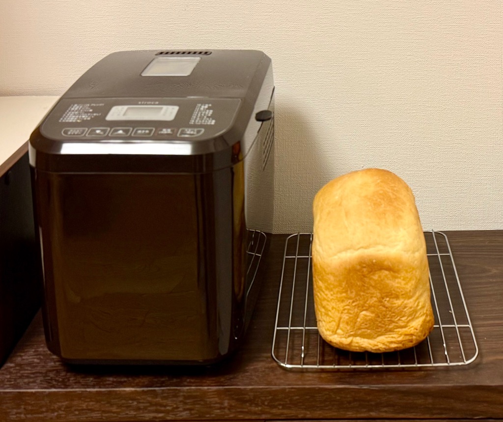 siroca おうちベーカリー  　1斤タイプ/餅つき機/糖質オフパンコース Amazon | シロカ おうちベーカリー [ホームベーカリー/1斤タイプ
