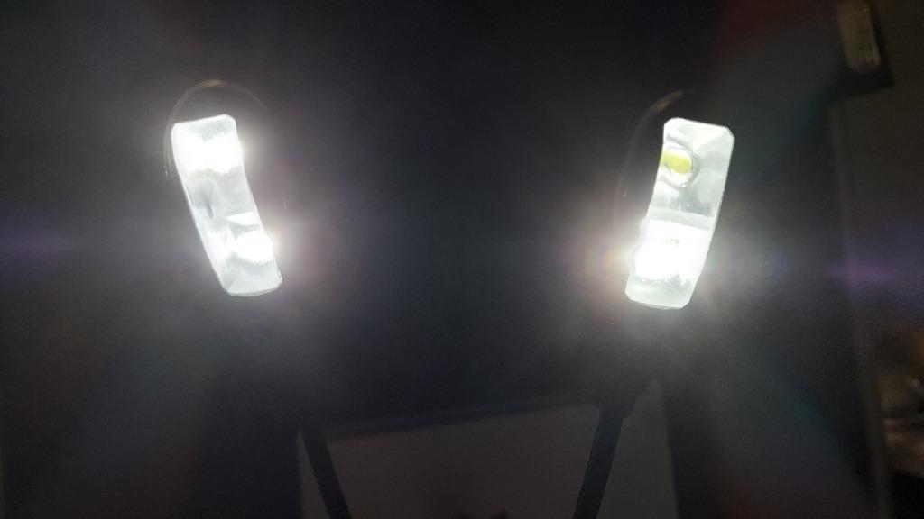 クリップ型フレキシブルスタンドライト 2本 4灯LED ブックライト 譜面台ライト 持ち運びも便利 方向調節自由 乾電池またUSB給電 点灯調節可 四灯  BOOKL22 :ORG02159:ファンライフショップ - 通販 - Yahoo!ショッピング