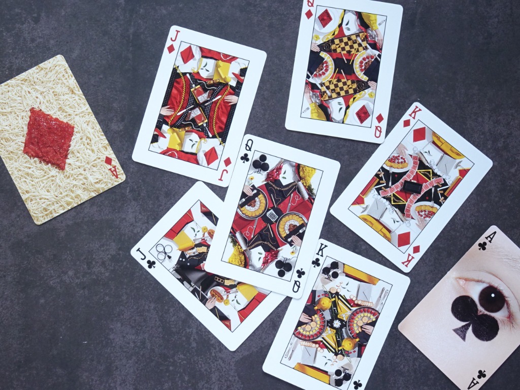 吉田ユニ】PLAYING CARDS red (POKER SIZE) : gart13117a 