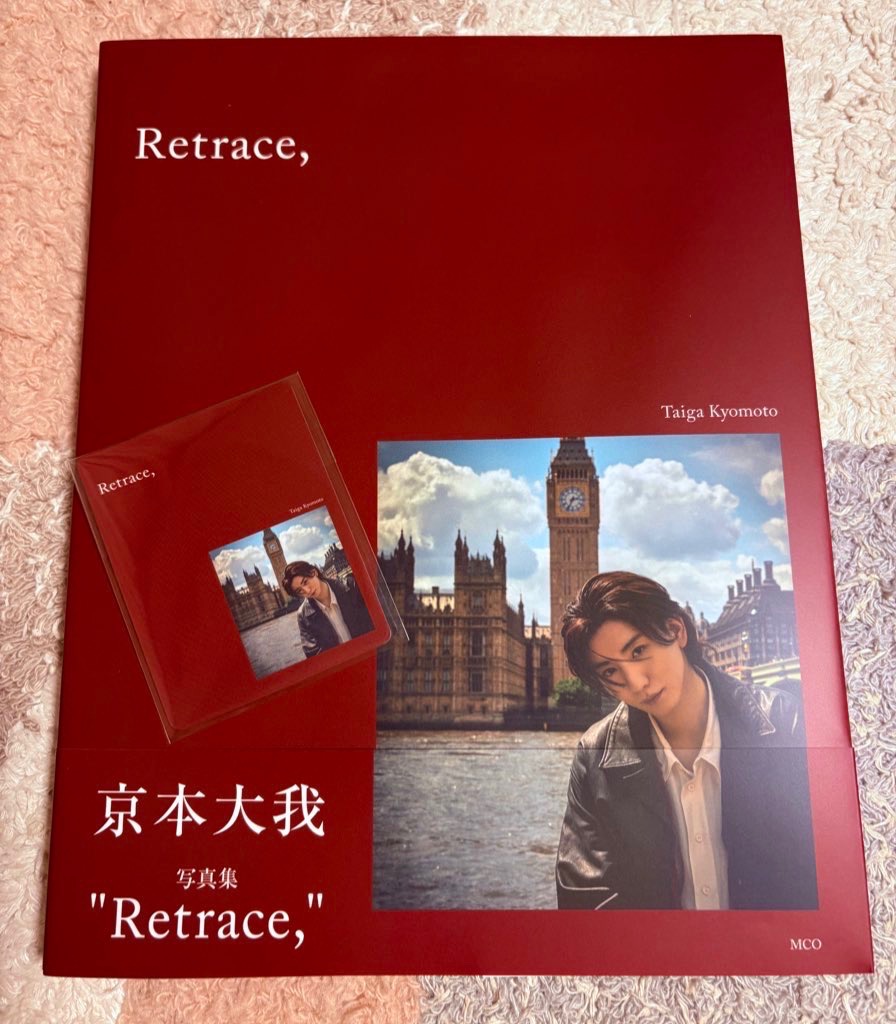 京本大我 写真集『Retrace,』（通常版）【銀座 蔦屋書店、京都 蔦屋書店 ２店舗限定特典カード付き】 :  gpht12092w-9784991388613 : 銀座 蔦屋書店 - 通販 - Yahoo!ショッピング