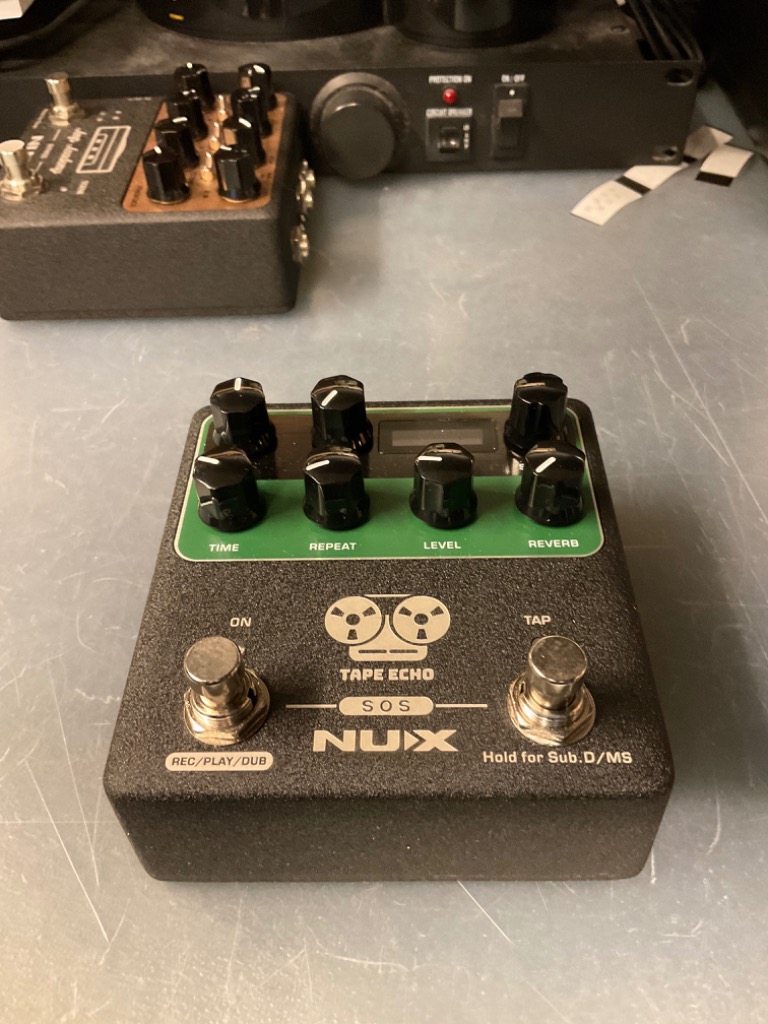 NUX ニューエックス TAPE ECHO テープエコー 高級素材使用ブランド