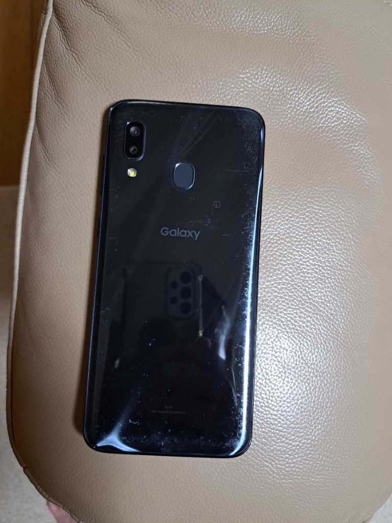 美品 Galaxy A30 SCV43 64GB 6.4インチ 黒 SAMSUNG Galaxy A30 SCV43 6.4インチ メモリー4GB ストレージ