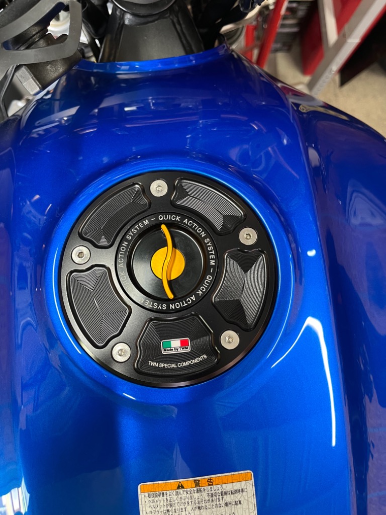 TKPR02 TWMタンクキャップ/KAWASAKI 5穴(00-06)用/クイックTYPE TKPR02 TWMタンクキャップ/KAWASAKI 5穴(00-06)用/クイックTYPE