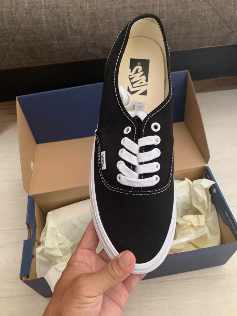 vans プレミアム オーセンティック LX 44 黒 28㎝新品未使用 訳あり vans プレミアム オーセンティック LX 44 黒 28㎝新品未使用 訳