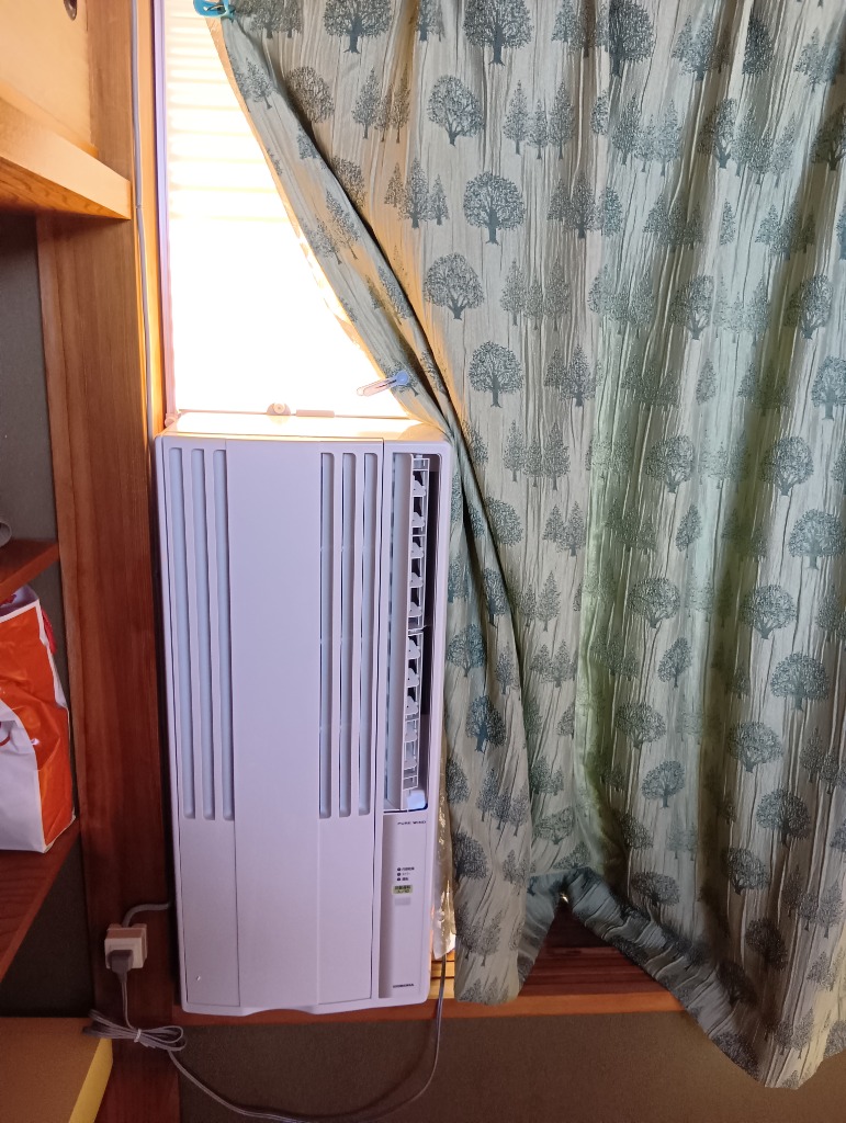 コロナルームエアコン　2022年製　窓用エアコン ホワイト スリムデザイン 窓用エアコン（冷房専用・おもに4～7畳用 シェルホワイト