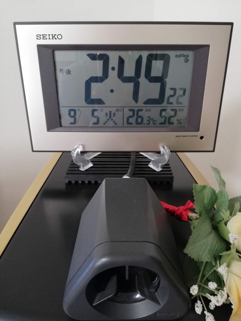 セイコー クロック掛け時計 自動点灯 電波 デジタル カレンダー 温度