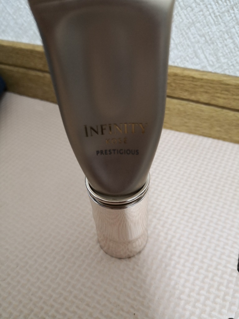 アイゾーン セラム｜呼び覚ます、無限の美しさ。INFINITY インフィニティ