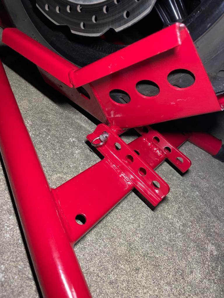 フロントホイールクランプC バイクスタンド 黒 赤 フロント