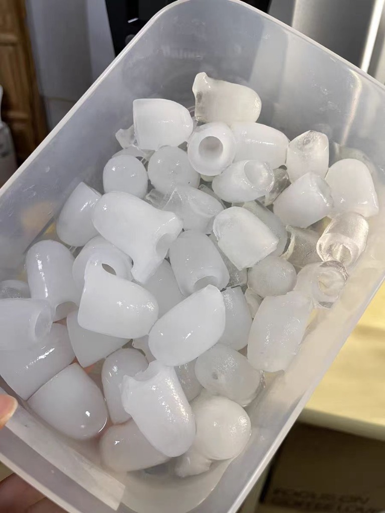 家庭用/業務用高速製氷機 卓上 自動製氷機 タンク容量1.8L 大 家庭用/業務用高速製氷機 卓上 自動製氷機 タンク容量1.8L 大