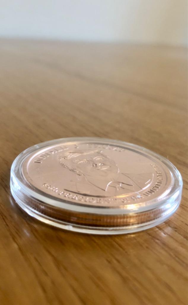 [カプセル付き] (新品) アメリカ「ドナルド・J・トランプ大統領」1オンス 99.9％ 純銅・メダル コイン