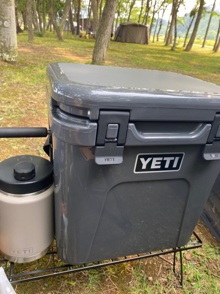 未使用 イエティ YETI Roadie 24 ローディ24 クーラーボックス ハードケース キャンプ アウトドア チャコール イエティ ROADIE24 (ローディ) クーラーボックス チャコール