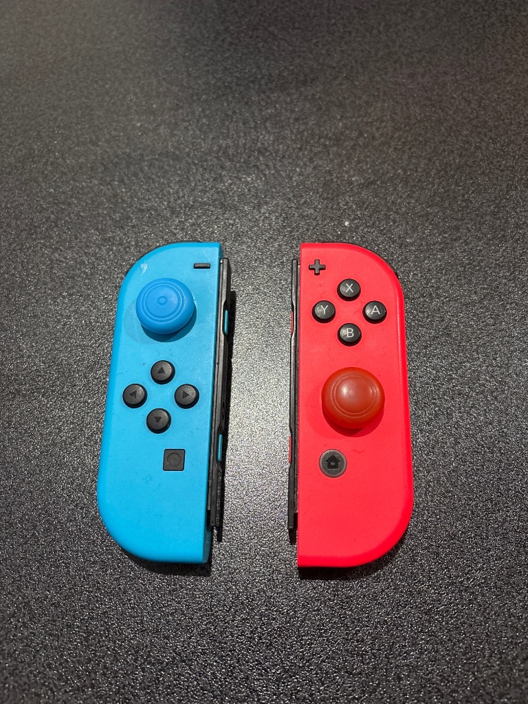 Switch ジョイコン 赤　青　おまけカバー付き Nintendo Switch Joy-Con 赤/青 セット