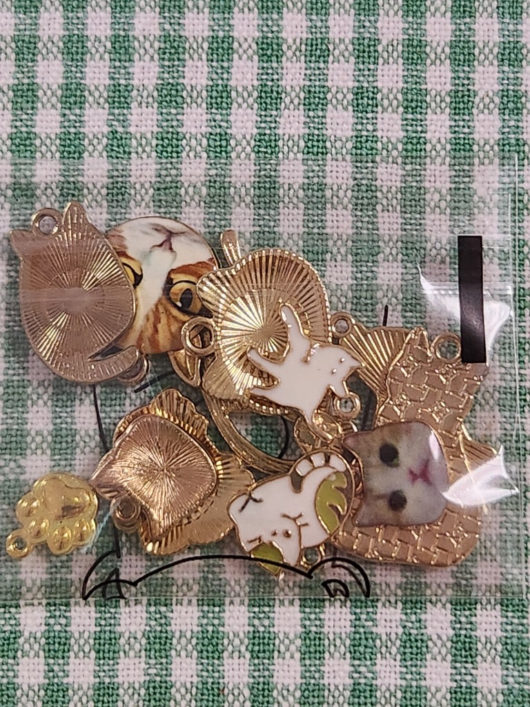 にゃんこチャームセット ランダム12個入り 金属 ねこ 猫 ネコ 足
