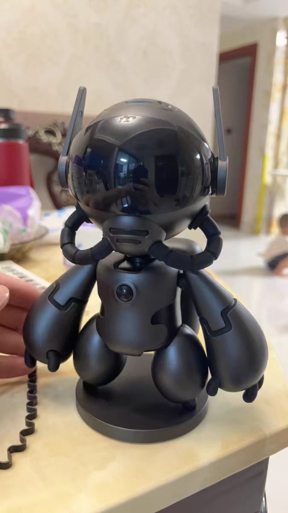 防犯カメラ 家庭用 ロボット型 wifi 見守りカメラ 屋内 工事不要