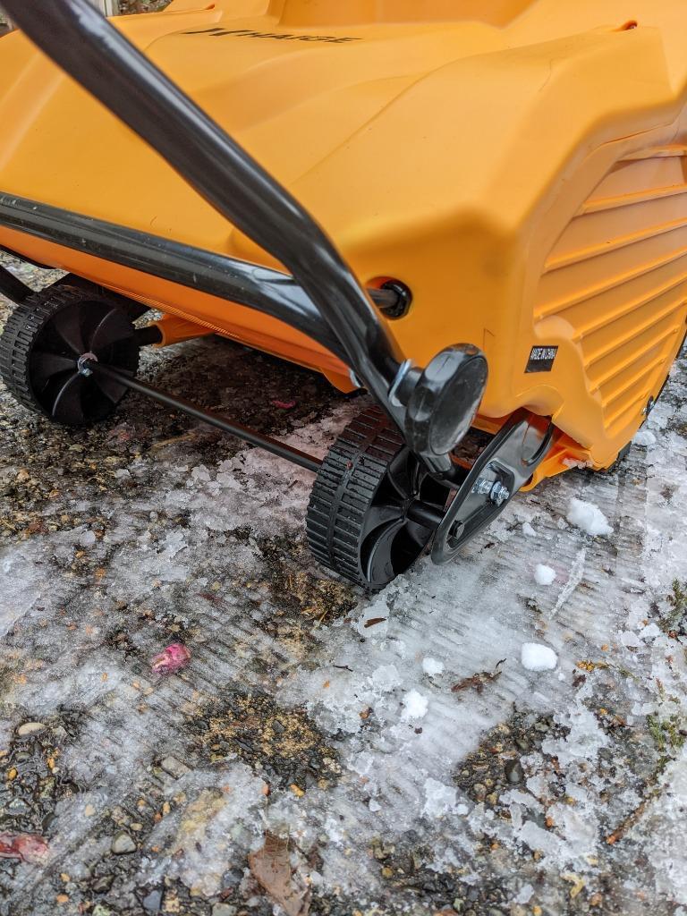 ハイガー公式 電動除雪機 小型 家庭用 軽量 手押し式 1600W 除雪幅50cm 2.1馬力 HG-K1650（20m延長コード付）1年保証 : hg -k1650-00n : HAIGE - 通販 - Yahoo!ショッピング