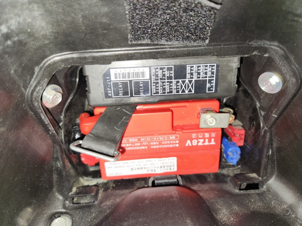 おみページ デイトナ ハイパフォーマンスバッテリー DYTZ8V 95390 (バイク用