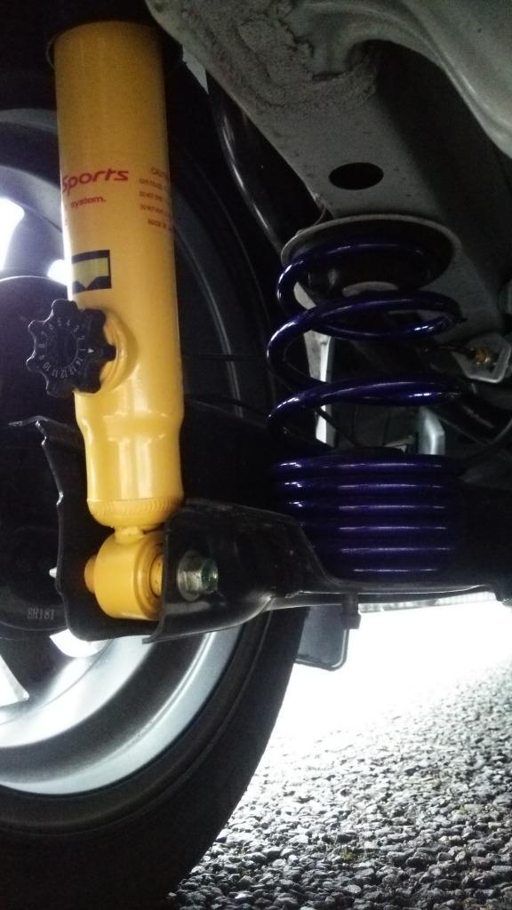 KYB KYB(カヤバ) ショックアブソーバー+スプリング Lowfer KYB KYB(カヤバ) ショックアブソーバー+スプリング Lowfer