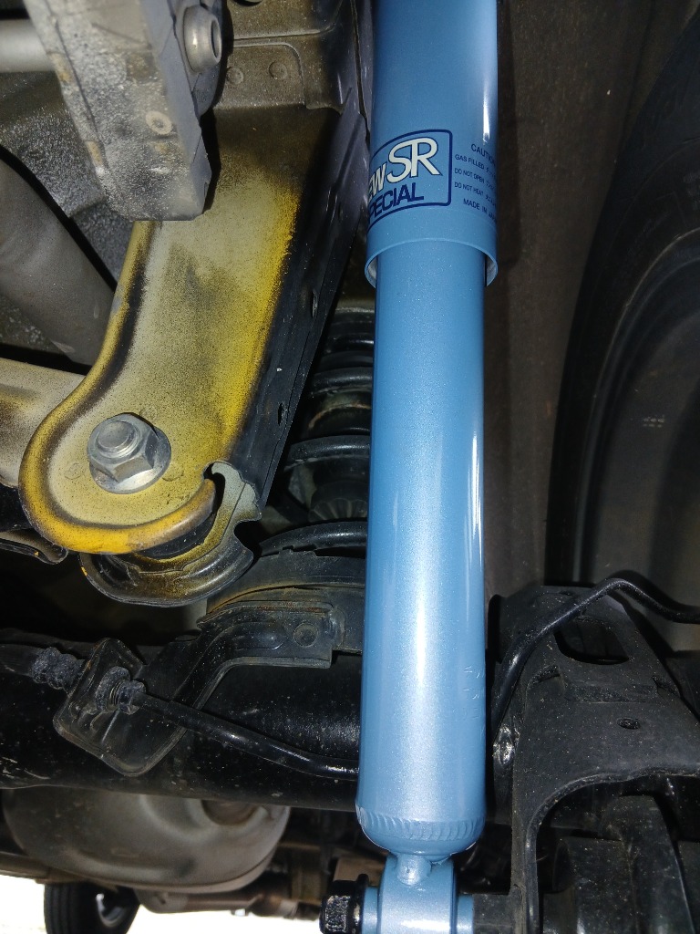 KYB [個人宅直送可]KYB(カヤバ) ショックアブソーバー NewSR SPECIAL
