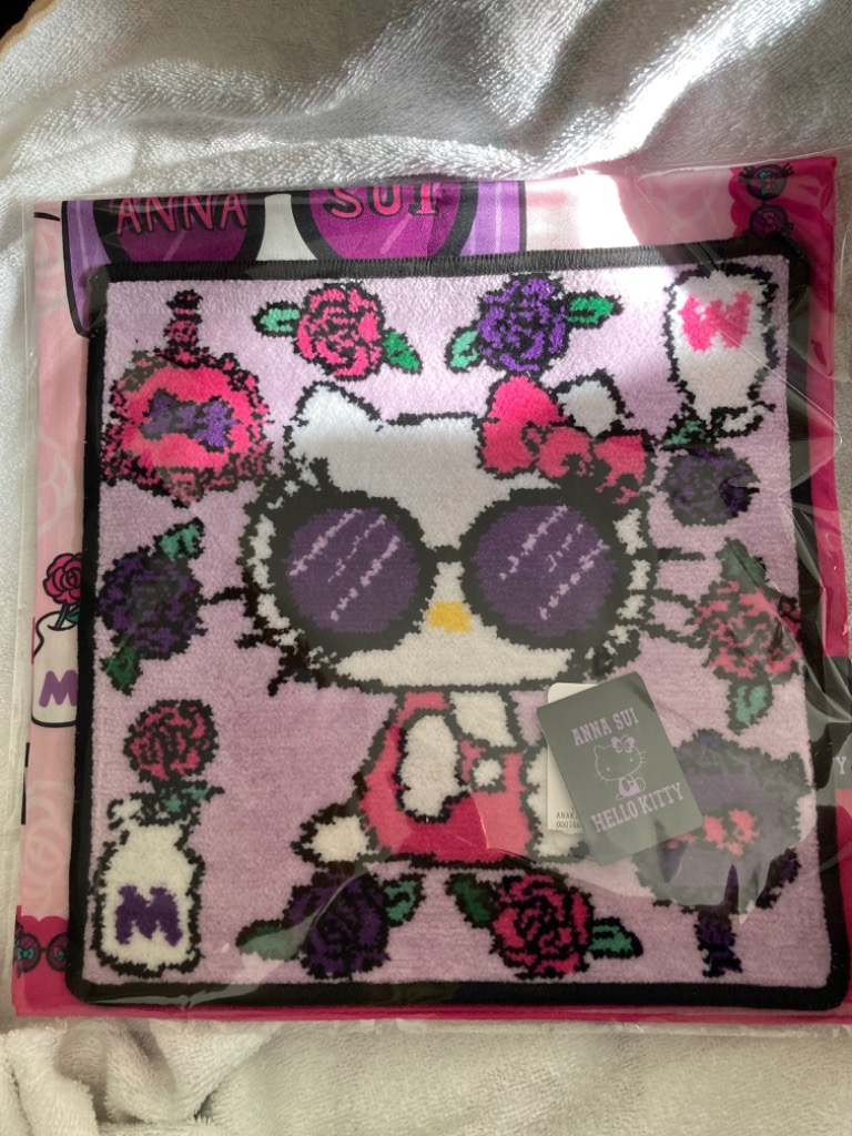 ANNA SUI × HELLO KITTY シェニール織 タオルハンカチ 0002