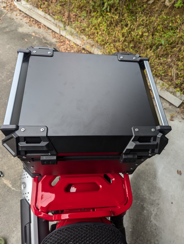 SELENEFF バイク用リアボックス 55L 大容量 防水 防塵 取付