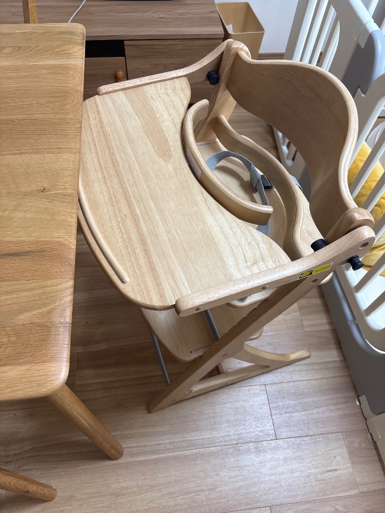 SUKUSUKU（大和屋） 大和屋 すくすくチェア プラス テーブル付き