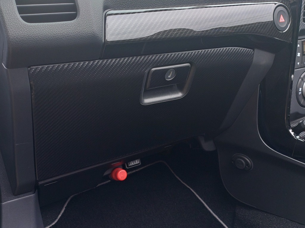 カーボン調タイプ トヨタ/ダイハツ コペン GRスポーツ（型式：LA400（年式：R1.10〜））用 ドアロックカバー 前席用2点セット（メール便発送  時間指定不可）(SM)
