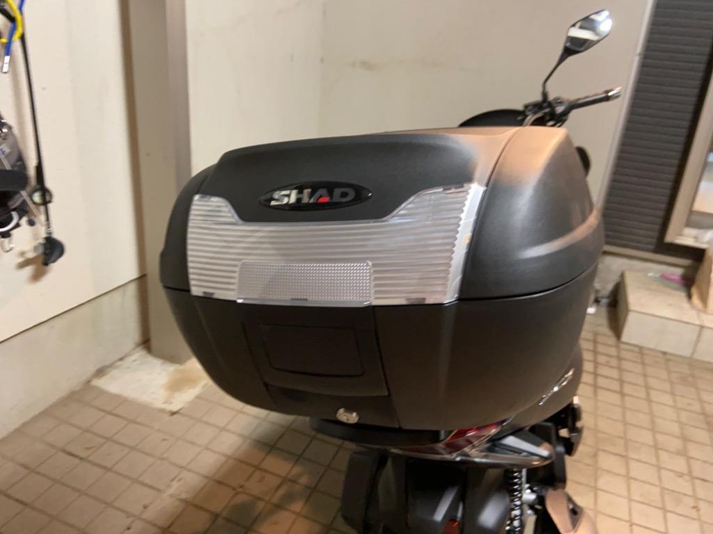 SHAD SH40 リアボックス トップケース 40L シャッド バイク用 バッグ ケース 人気 スペイン バイク 原付 大容量  :10094522:ヘルメット・バイク用品はとや - 通販 - Yahoo!ショッピング