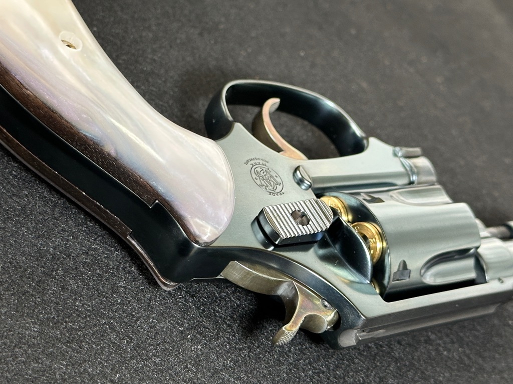タナカ　S&W 38 トラビス　ラミネート・ホワイトパールグリップ hblt_hb000089931