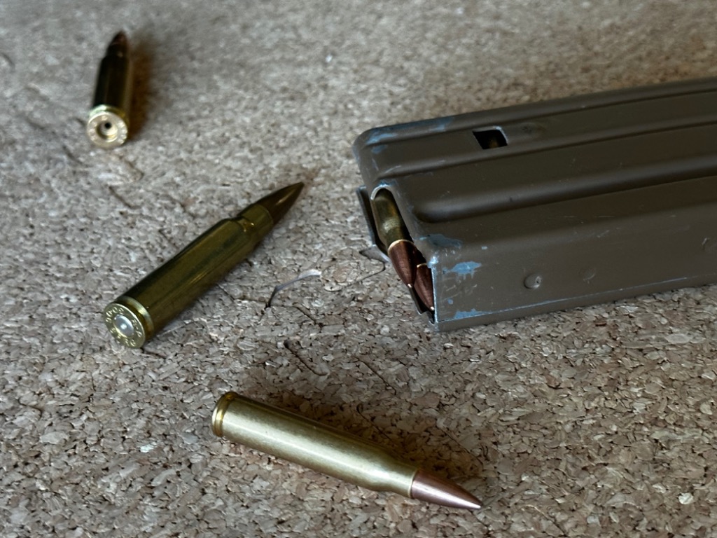 Right リアルダミーカート 5.56x45mm NATO弾（5発） メール便