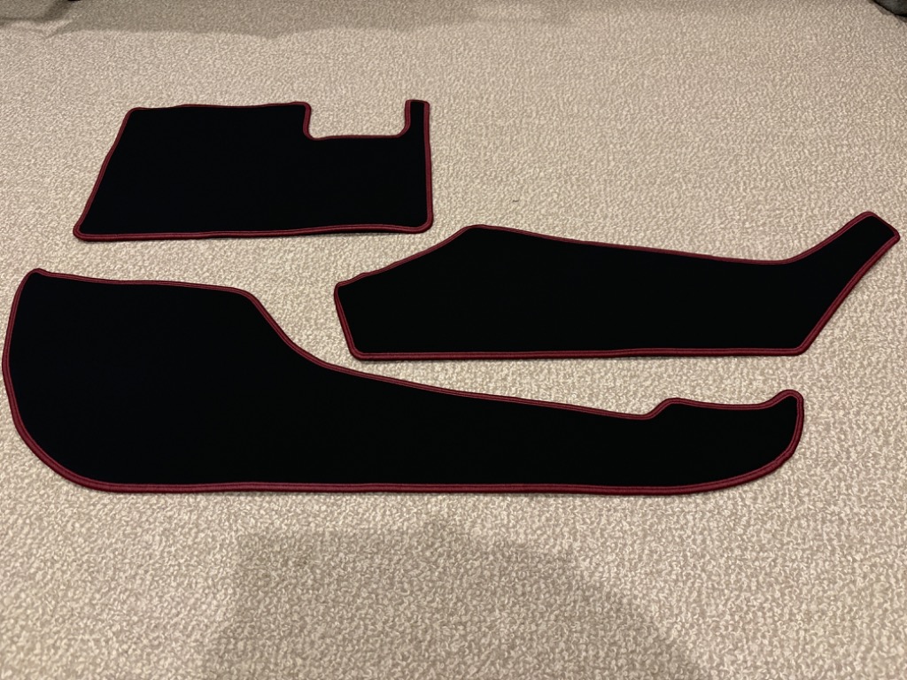 YOURS ZR-V 専用 キックガード3点セット 糸は8色 インパネ YOURS ZR-V 専用 キックガード3点セット 糸は8色 インパネ