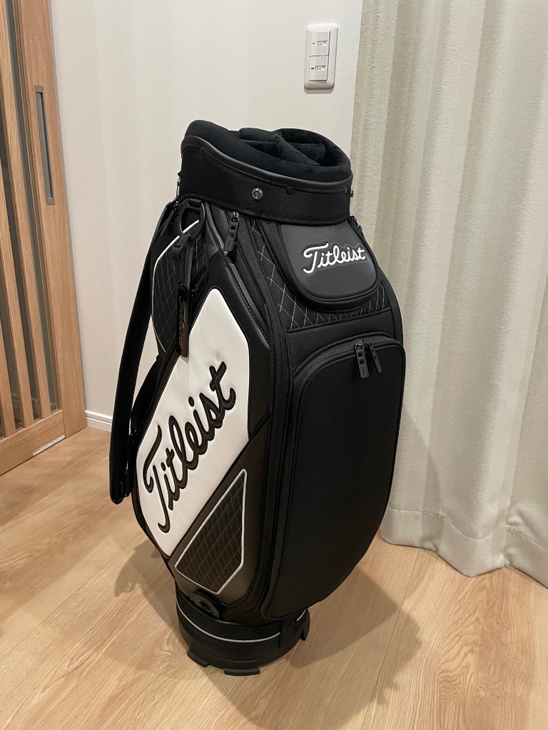 Titleist Titleist ジェットブラック ミッドサイズ キャディ