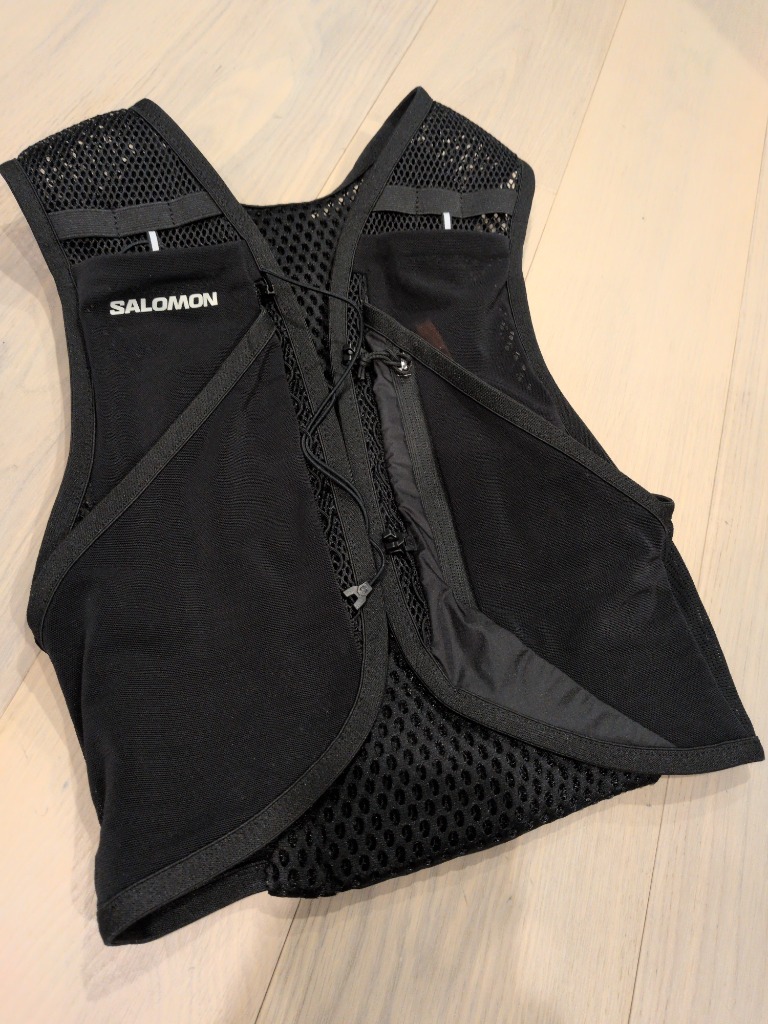 SALOMON ランニングバックパックACTIVE SKIN 4 XS 未使用 ACTIVE SKIN 4 – サロモン公式オンラインストア