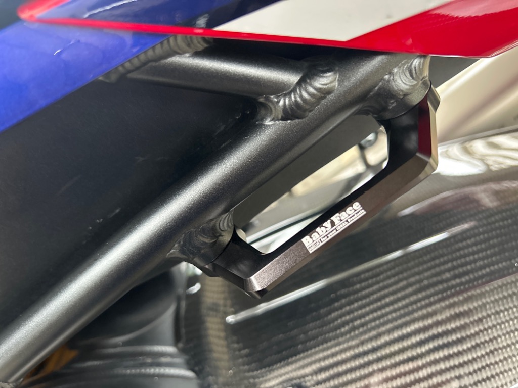 BABY FACE｜レーシングフック｜CBR1000RR (09-16) │BK CBR1000RR ABS RACING HOOK STREET